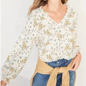 OLD NAVY Long Sleeve Pleated V Neck Pullover Ivory Yellow Floral Peasant Blouse
